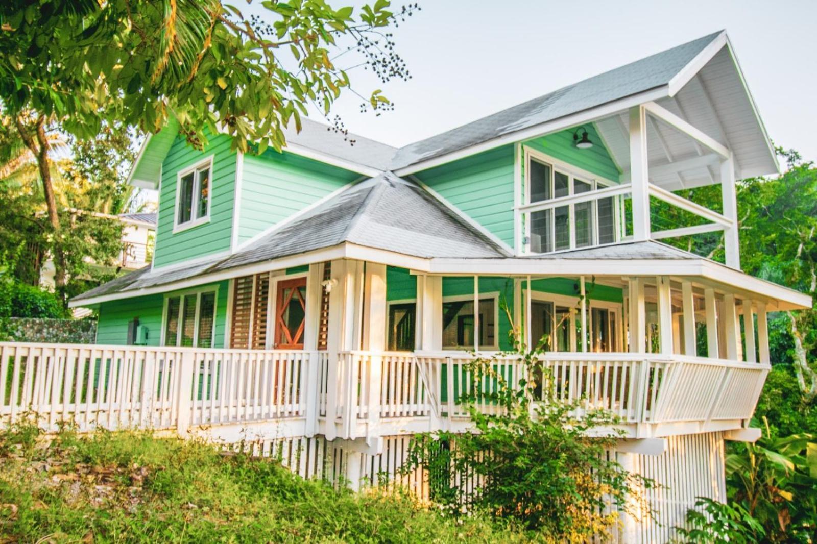 Luna Beach Luxury Boutique Beach Front Resort Jobs Bight Exterior foto